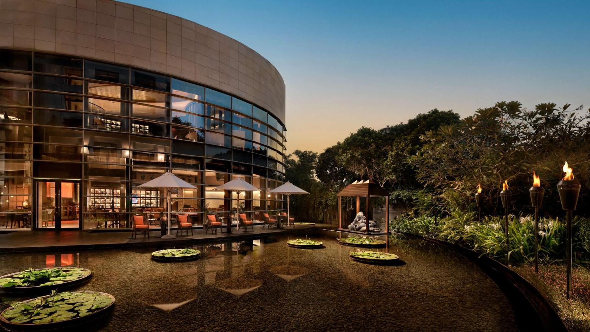 Hotel Park Hyatt Čennai Exteriér fotografie