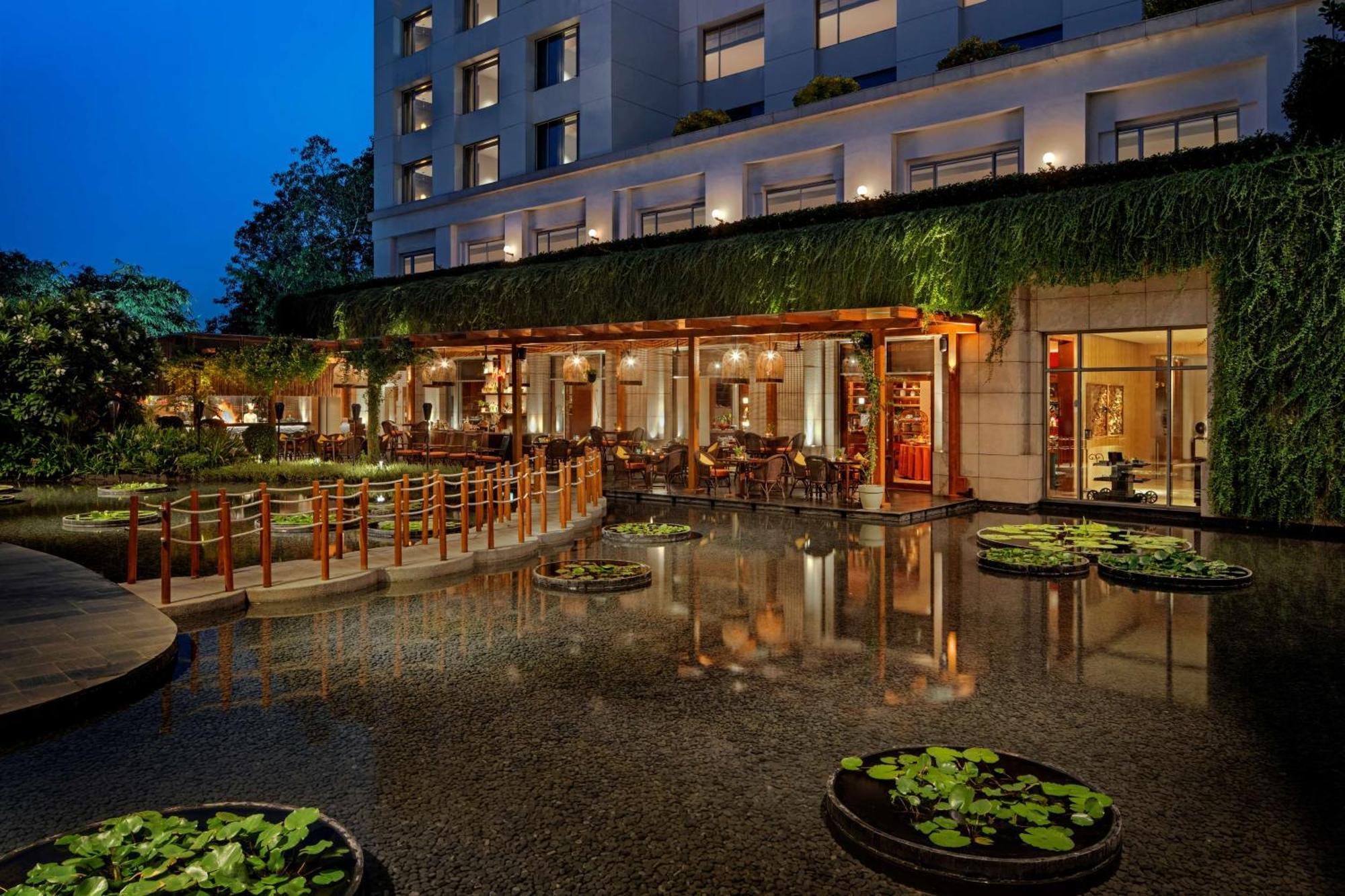 Hotel Park Hyatt Čennai Exteriér fotografie